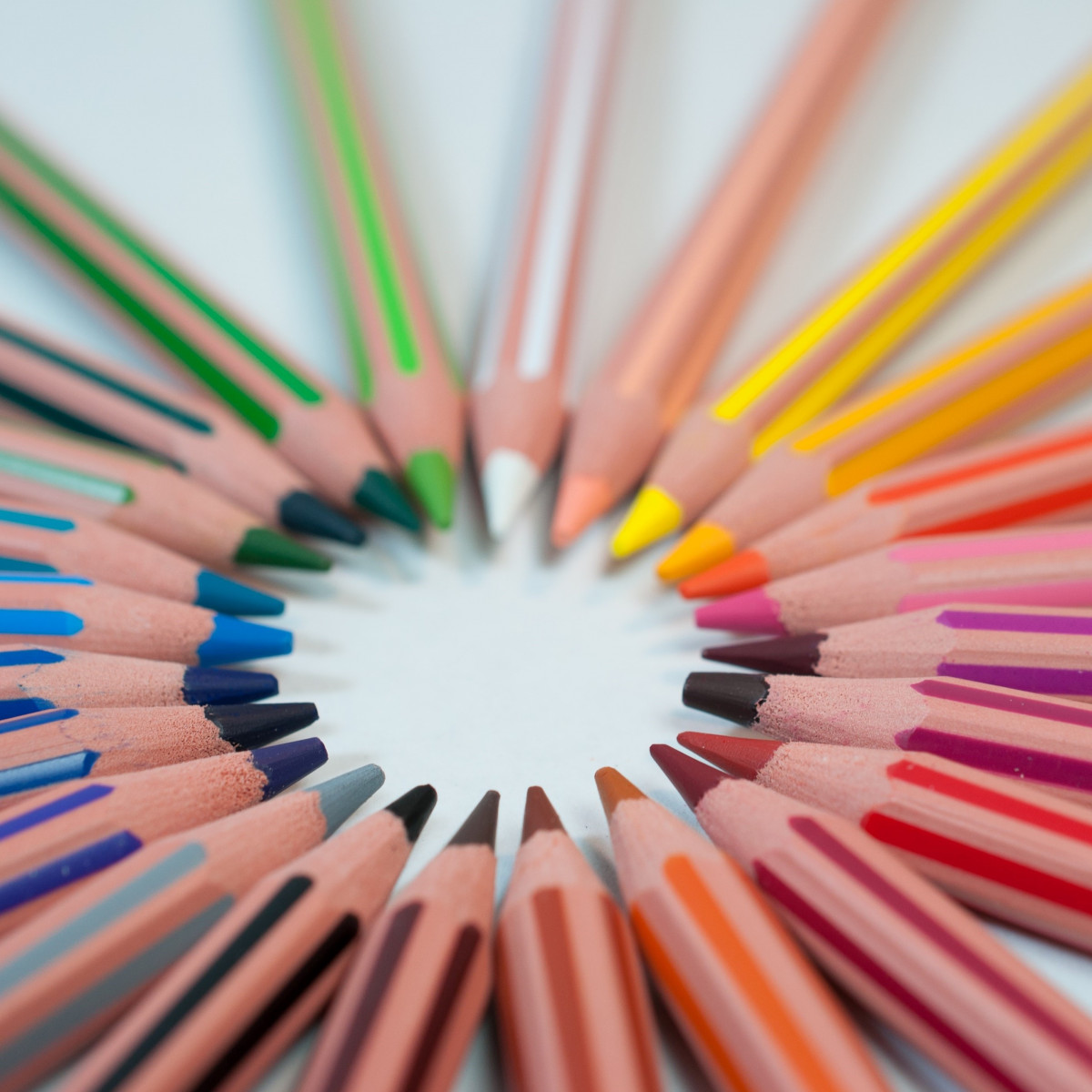 Colourful pencils in a circle